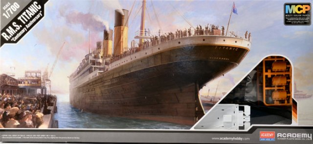 Сборная модель Корабль R.M.S. Titanic Centenary Anniversary