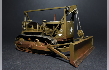 Сборная модель U.S. ARMY TRACTOR w/ANGLED DOZER BLADE
