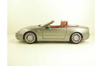 MASERATI GT Spyder, Gold Collection 1:18, бежевый металлик