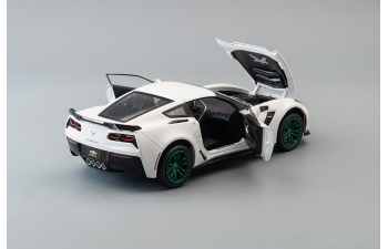 CHEVROLET Corvette Z06 Coupe 2019 Arctic White (Greenlight!)