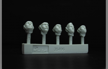 Сборная модель фигурки британские солдаты на танке/ Soldier Military British Tank Riders