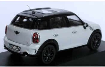 MINI Cooper S Countryman, white / black