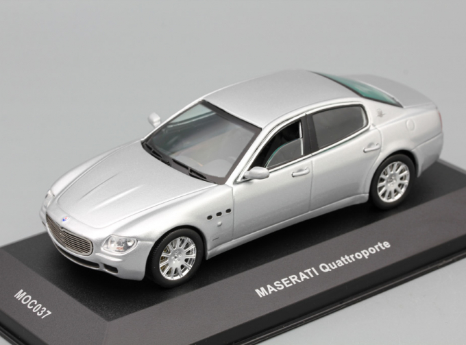 MASERATI Quattroporte, silver