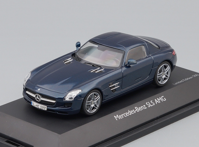 MERCEDES-BENZ SLS AMG Coupe C197, blue