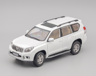 TOYOTA Land Cruiser Prado (2009), white