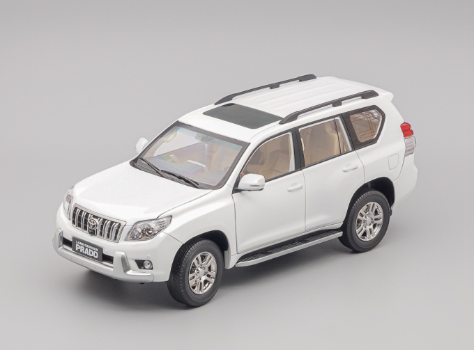 TOYOTA Land Cruiser Prado (2009), white