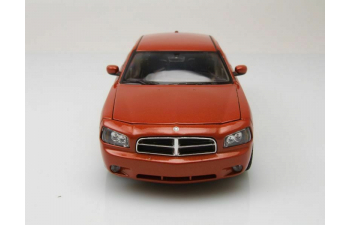 Dodge Charger R/T 2006 оранжевый