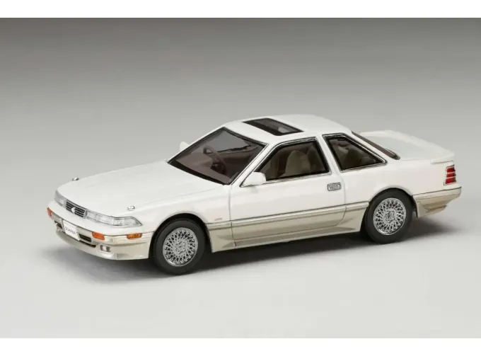 TOYOTA Soarer 3000 Twincam 24 GT-Limited (MZ20), crystal white toning II