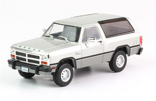DODGE RAM Charger 1991, silver
