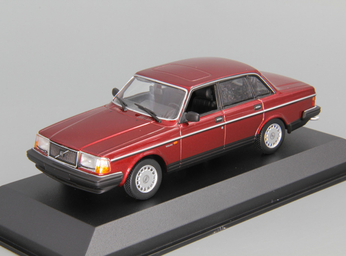 VOLVO 240 GL (1986), dark red metallic