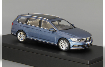 VOLKSWAGEN Passat Variant B8, blue