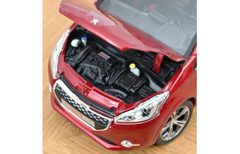 PEUGEOT 208 GTi (2013), красный
