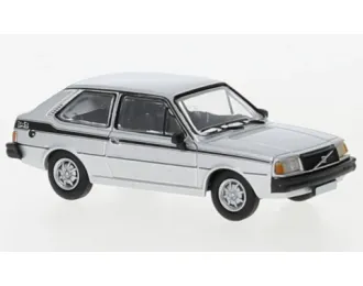 VOLVO 343 (1976), silver