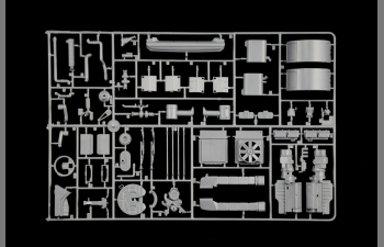 Сборная модель грузовик RENAULT AE500 MAGNUM