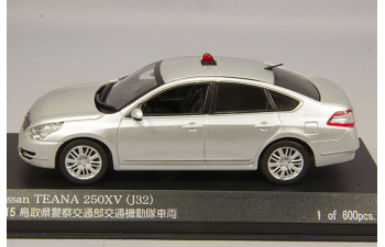 NISSAN Teana 250 XV (J32) *Masked Police Car* (2015), silver