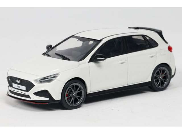 HYUNDAI i30N (2022), white