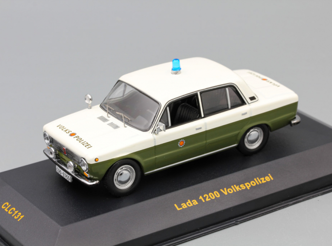 LADA 1200 Volkspolizei, green / creme