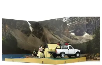 TOYOTA Hilux N60 (1980) + набор для кемпинга