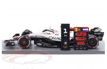 RED BULL RB21 #1 Pole Position & Winner Japanese GP (Suzuka) Formula 1 Max Verstappen (2025)