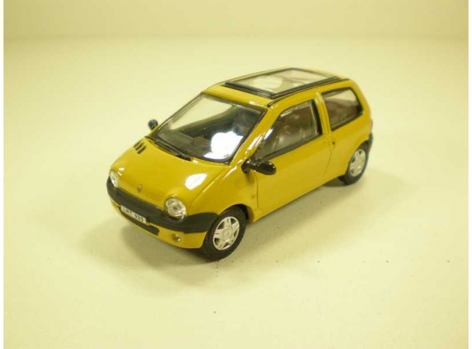 RENAULT Twingo, yellow