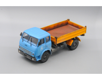МАЗ-5111, голубой / желтый (с элементами эксплуатации)