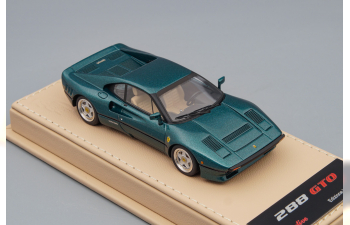 FERRARI 288 GTO, green metallic