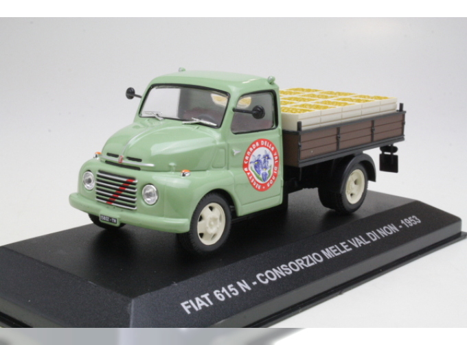 FIAT 615 N "CONSORZIO MELE VAL DI NON" (1953), Light Green