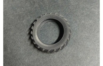 Комплект колес для тракторов МТЗ-52/82 (Резина Ф-2А + Ф-35)