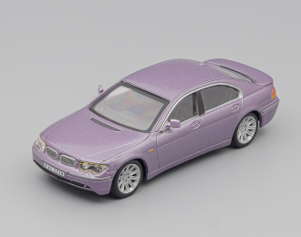 BMW 745i Limousine, purple