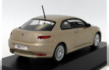 ALFA ROMEO GT (2003), champagne metallic