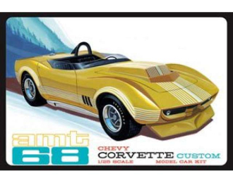 Сборная модель Chevrolet Corvette Custom, plastic modelkit, gold 1968