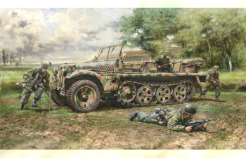 Сборная модель Тягач Sd.Kfz. 10 DEMAG D7 with German Paratroops