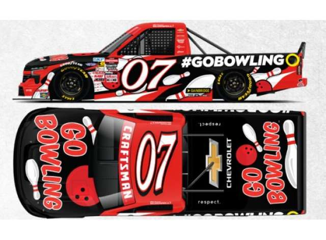 Chevrolet Silverado #07 Michael McDowell *Go Bowling*, white/red/black 2025
