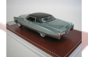 CADILLAC Coupe DeVille 1968 Green