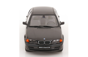 BMW 3er E46 Saloon (1999), black-metallic