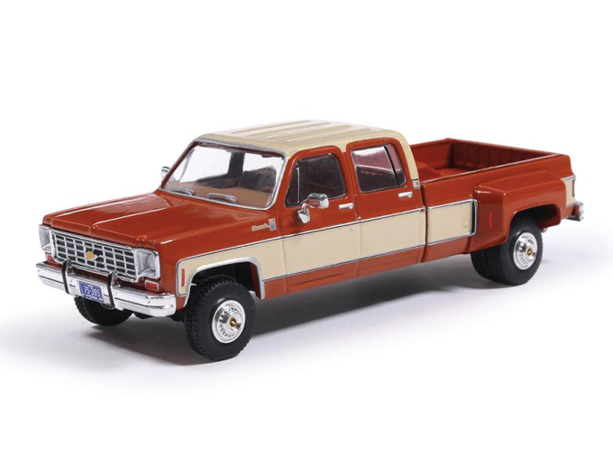 CHEVROLET K-30 CREW Cab Dually Pick-Up (1975), Grecian Bronze and Santa Fe Tan Deluxe Two-Tone 