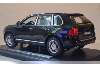 PORSCHE Cayenne S (2003), black