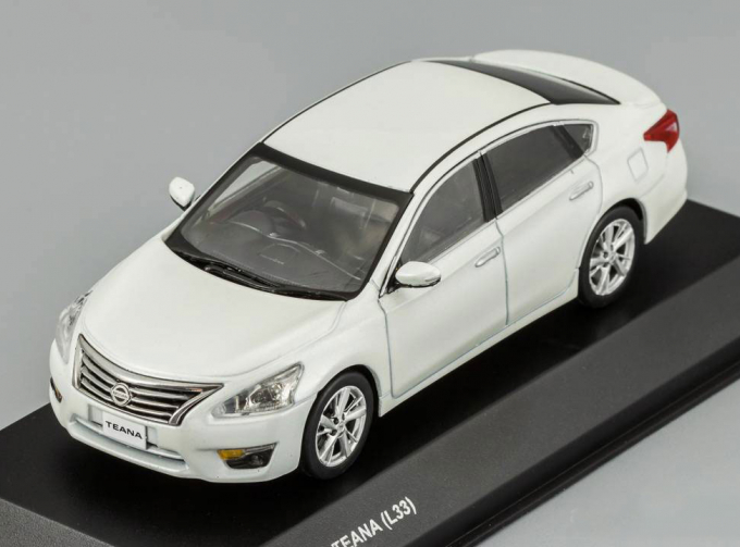 NISSAN Teana (L33), white