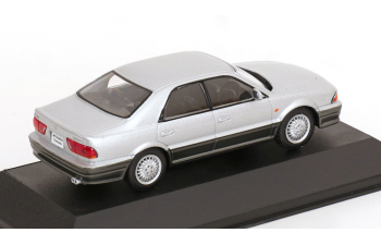 MITSUBISHI Diamante (1990), metallic silver