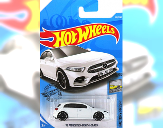 MERCEDES-BENZ A-class (2019), white