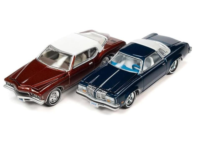 OLDSMOBILE Cutless Supreme (1976), dark blue +BUICK Riviera (1972), red