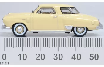 STUDEBAKER Champion Starlight Coupe (1950), beige