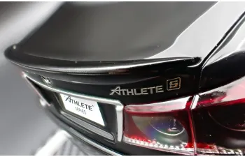 TOYOTA Crown Athlete G (GRS214), black