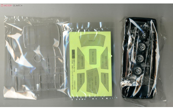 Сборная модель Nissan Laurel Medalist Club S HC33 with Window Frame Masking Seal