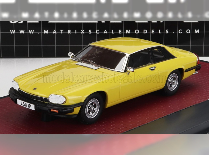 JAGUAR Xj-s (1975), Yellow