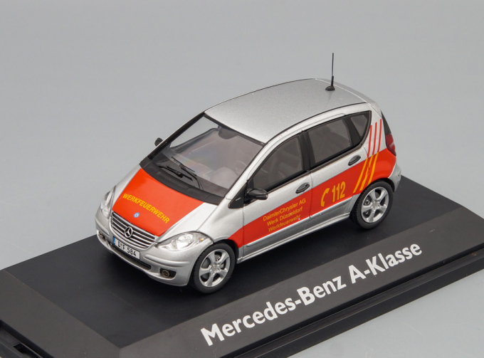 MERCEDES-BENZ A-Klasse 112, silver / red