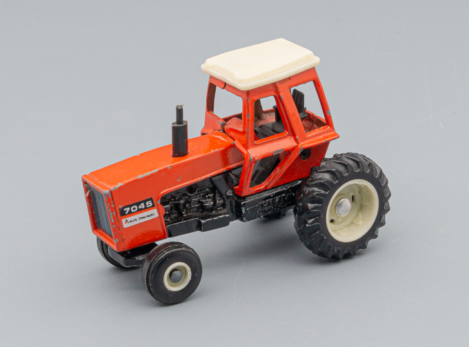 Allis Chalmers 7045, red / white
