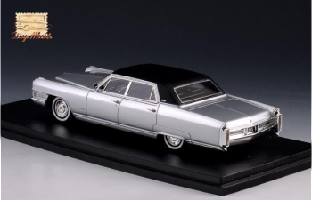 CADILLAC Fleetwood 60 Special 1965 Silver