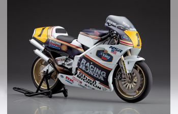 Сборная модель Honda NSR500 1989 GP500 Champion