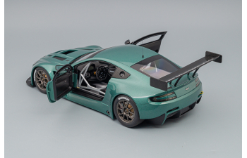 ASTON MARTIN Vantage V12 GT3 2013 (green)